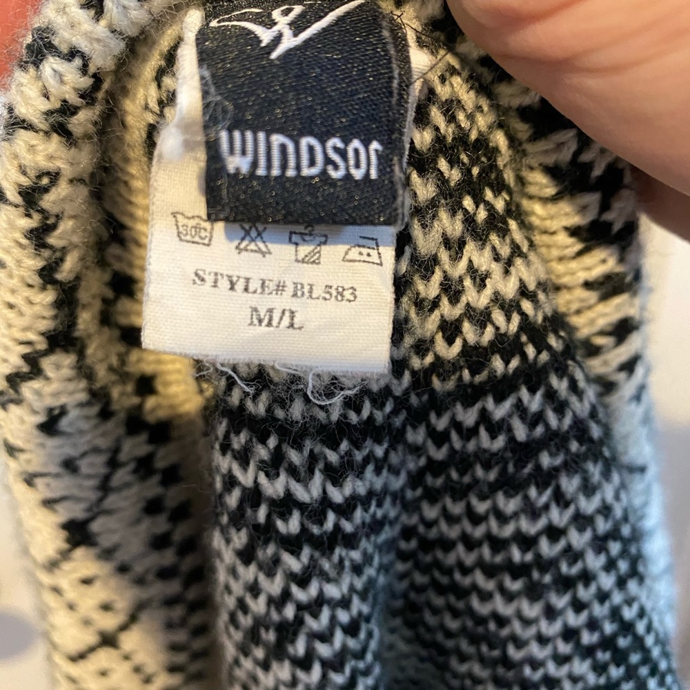 Patterned Cardigan - Picture 3 of 4